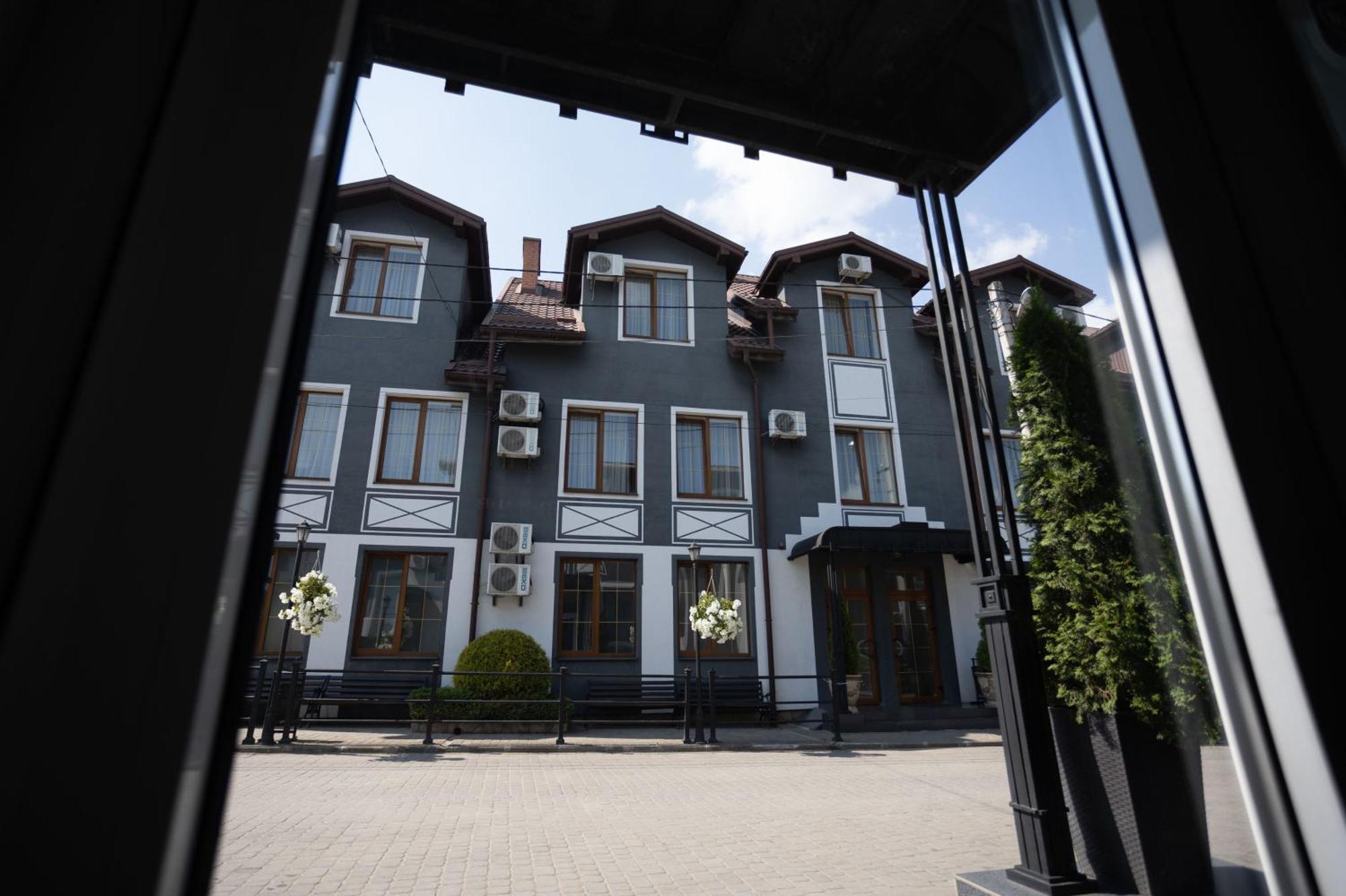 Hotel Kopa - Zhovkva Exterior photo